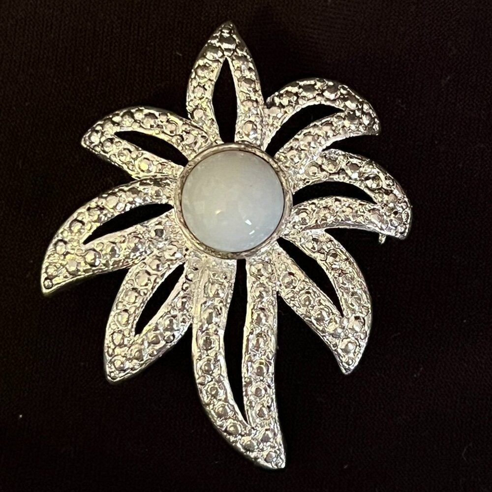 Vintage Danecraft Silver Sunburst Brooch – Stamped “Danecraft” - Collectible
